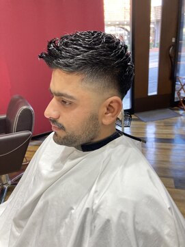 リバーズ エソシマ(River's ESOSHIMA) 正統派フェードカット