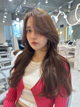 シーシンジュク 新宿南口(Sea shinjuku) 韓国風前髪×ショコラアッシュ【ふんわりカール/新宿/髪質改善】