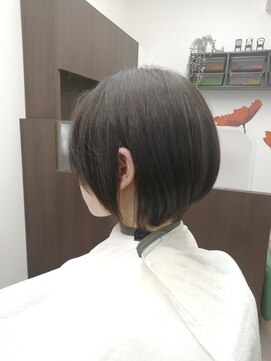 ハチガレージ(8GARAGE) ミニボブ