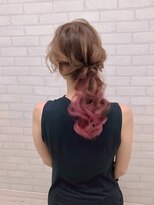 ヘアースタジオ シーオーイー(hair studio C-O-E) 大人ポニーアレンジ