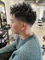 ナンバー(number+)&nbsp;20代30代40代メンズ刈り上げフェードスタイルかき上げ短髮