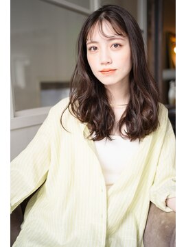 マグノリア オモテサンドウ(MAGNOLiA Omotesando) シースルーバングが可愛いフェミニンスパイラル・・・HINATA