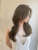 スターズ 船橋(STARS)&nbsp;オリーブグレージュ　透明感　くびれ巻き　レイヤーカット