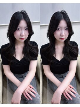 エミーバイモアムー(Emmie byMoremuu) 透明感抜群トーンダウンカラー