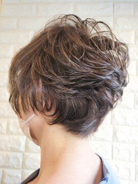 松本平太郎美容室 国立店 シャギーエレガントショート/30代40代50代60代