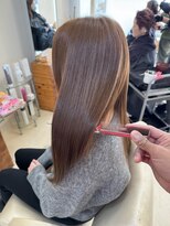 美容室 フラット(FLAT)&nbsp;髪質改善　美髪カラー(ブリーチ無しミルクティーベージュ)