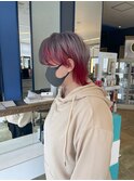 マッシュウルフへア！グレージュにレッドのインナーカラー