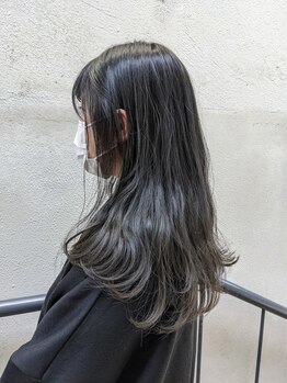 レティ(lettie)の写真/《髪質改善×頭浸浴スパ》ヘッドスパと髪質改善トリートメントで頭皮の汚れを落とし、艶感溢れる美髪に！