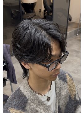 クオル 円山(QOL) 毛流れミディアムセンターパート