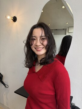 ピカイチテンジン エムスラッシュ(pikAicHi Tenjin×M.SLASH) 似合わせツヤ感ナチュラルパーマ