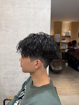 メンズクル(men's quru.)&nbsp;ツイストスパイラルパーマ刈り上げセンターパート春日井駅勝川駅