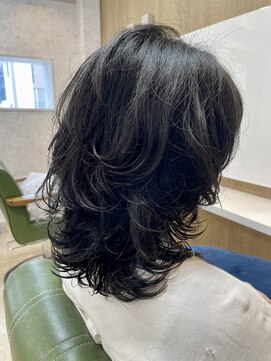 クーロン(Qoolon) ミディアムウルフ　×　ディスコネクション　×　パーマ