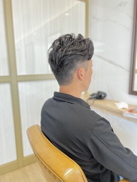 ラポールヘアー(rapport hair) 刈り上げショート×かき上げパーマ＊