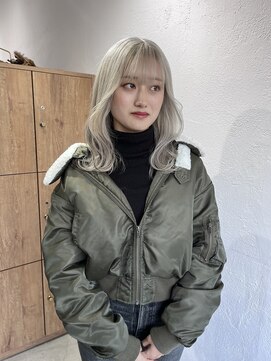 ストラト(STRAT) Whitegray