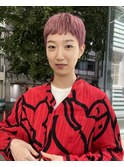 ベリーショート　ブリーチ　くすみピンク