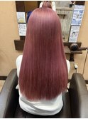 ピンクベージュ