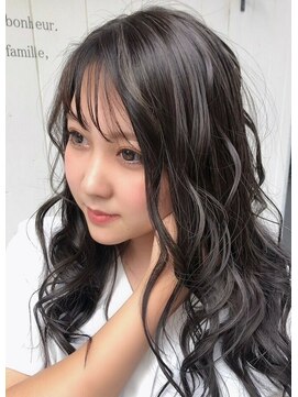 グランアージュ 北千住(grandage) ダークグレージュの韓国風艶ネビージュ