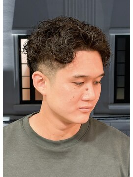 ダッド(DAD) [センターパート]