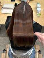 ミリ(mm)&nbsp;10代20代30代アイロンが要らない！？プレミアム縮毛矯正髪質改善