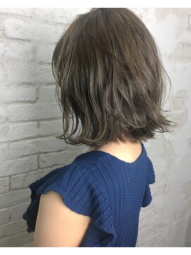 プライズ アイリス 池袋東口店(prize Iris) 切りっぱなしボブ/タンバルモリ/オルチャン【池袋・池袋東口店】