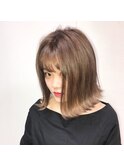 ブラウンベージュ