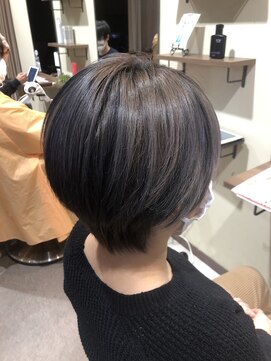 ヘア アンド ビューティ ビーズアモール 春日井神領店(Hair&Beauty B's amor) ショートボブ/白髪ぼかし◎30代40代50代60代