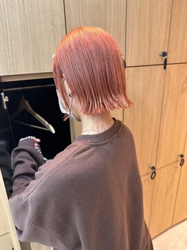 アイトーキョーエス 渋谷(AI TOKYO S) 斜めバング/シルキーベージュ/ブラントカット[渋谷駅]