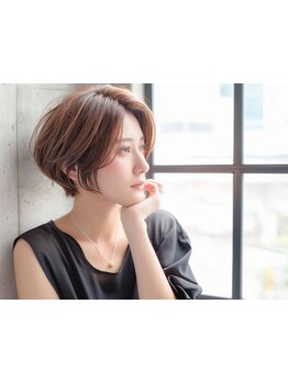 グレイカラー×Aujuaトリートメントで艶やかな仕上がりに♪髪のダメージが気になる方にもオススメ◎