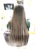 メタ(META) スーパーロングオリーブグレージュヘアカラーです★