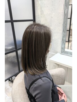 イーズ バイ インス(Yeeee.s by INCE) 白髪ぼかし/脱白髪染め/脱白髪染めハイライト/透明感