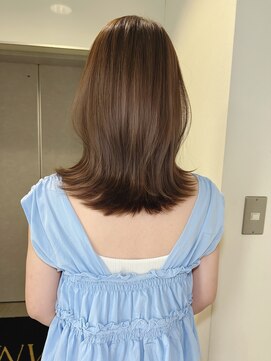 キラーナセンダイ(KiRANA SENDAI) モカベージュ×外ハネミディアムレイヤー