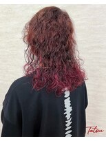 ネウィ 大分中央町店(newi)&nbsp;暖色グラデーションうる艶ウェーブミディ