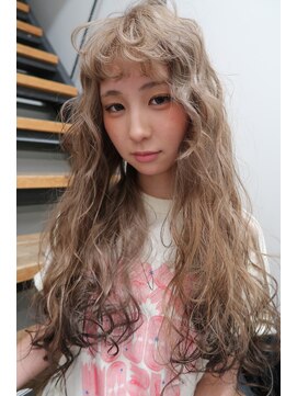 フィラ(FYRA) ミルクティーベージュ　＊パーマっぽスタイリング＊