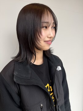 シー(The She's) 肌映え艶カラー　レイヤーボブ×グレーブラウン◎