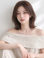 リリアーナ(LILIANA)&nbsp;池袋 ミルクベージュ ミディアムレイヤー 外ハネ モカベージュ