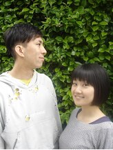 コロニー(colony) 「右」こだわりいっぱいおかっぱ「左」モヒカン？２ブロック？