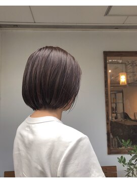 カウチ(Kauti) ナチュラルショートボブ