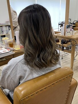 メアリー バイ メリー(marry by merry) 【立町メアリーバイメリー】☆ケアブリーチ×ホワイトグラデ☆