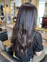 ヘアーアンドビューティ カリテス(Hair & Beauty Charites) フェイスラインのみハイレイヤースタイル