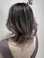 ソシエ 天王寺ミオ店 白髪ぼかしハイライト/大人女性/40代/50代/60代