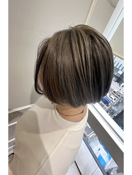 ネオリーブギンザ 銀座店(Neolive GINZA) (銀座) ブリーチ　ローライト