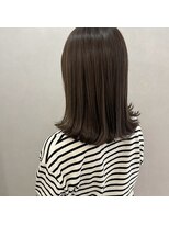 アンドワン 自由が丘(＆ONE)&nbsp;【＆ONE 自由が丘】くすみベージュ × 切りっぱなしミディアム