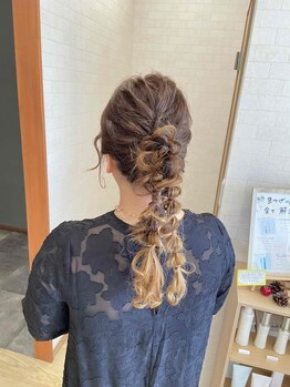 【早朝ヘアセット着付が可能♪】大事な日はプロの技で華やかに可愛く！出張も承ります◎