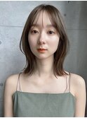 ボブルフホワイトグレージュ暗めカラーミディアムヘア20代30代