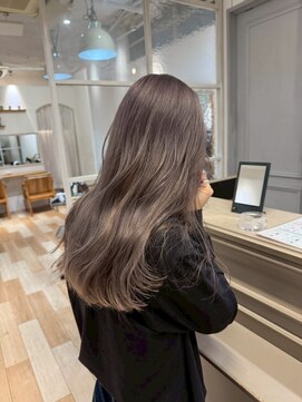 ロマリア(Lomalia) 似合わせカットグレージュ[表参道原宿ダブルカラーケアブリーチ]