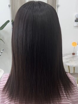 パサつき、広がり、うねりを徹底ケア。潤いを閉じ込め、乾燥知らずの極上美髪を叶えます◇