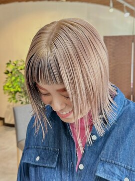 ブリッツ レボ(BLITZ-REVO) 着物ヘア/ダークアッシュ/ミディアムレイヤーカット/柏駅