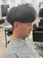 リオールバイニアウ(RE:ALL by Niau)&nbsp;MEN’S HAIR/サーフカール/刈り上げセンターパート/新田