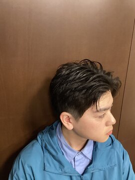 サロンドチャンピオン(SALON DE CHAMPION) センター分け