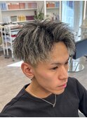 刈り上げセンターパート/波巻きツイストスパイラル/大阪
